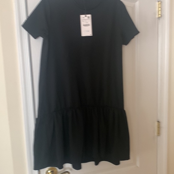 Zara black short dress - Picture 3 of 3